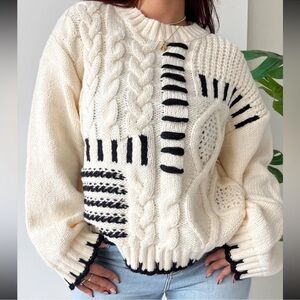 ZARA Cream and Black Patterned Sweater/
Soft material/ casual sweater